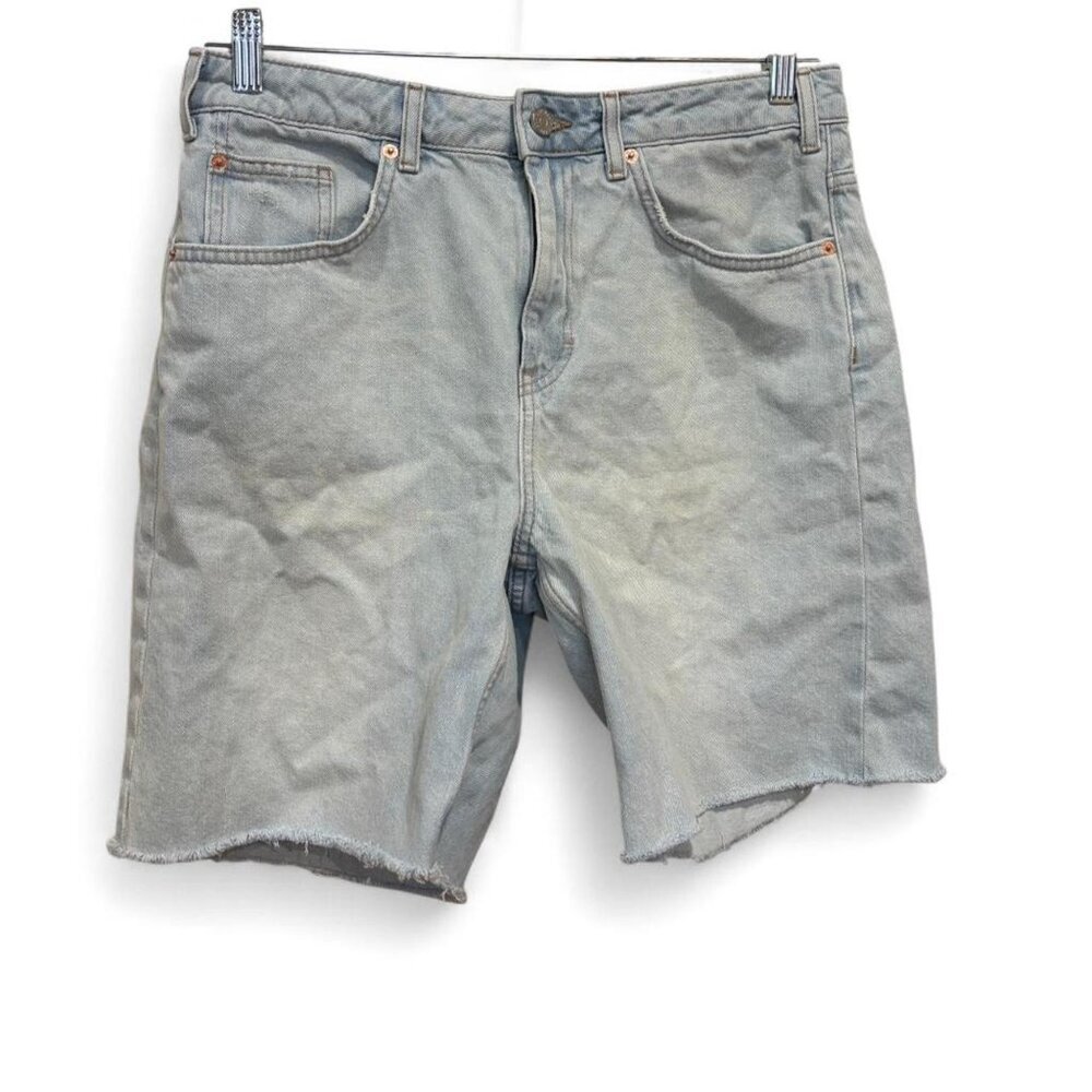 Urban Outfitters BDG Light Wash Distressed Jean Shorts Size 30